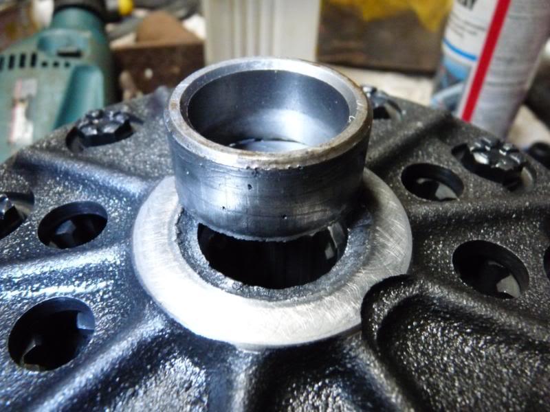 Broken airlocker side housing and twisted hituff axles