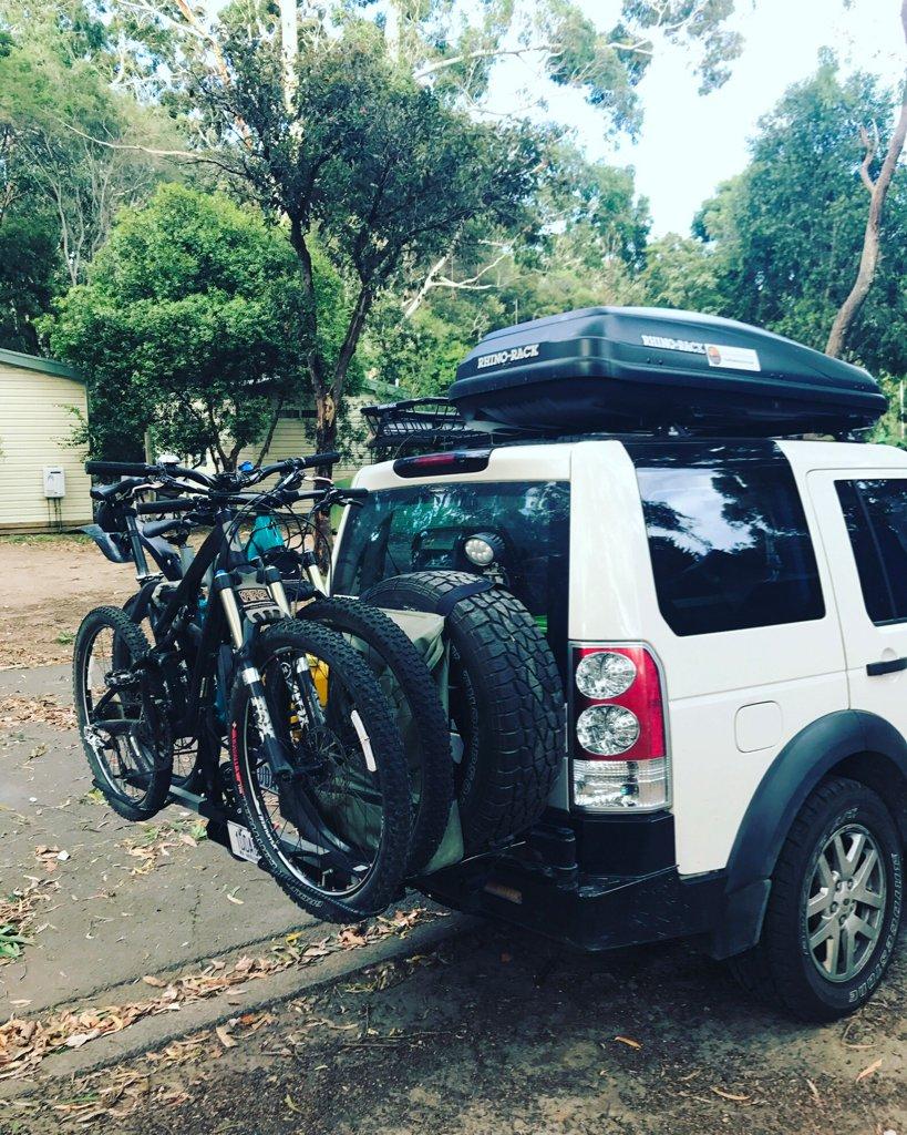 Land rover discovery 4 bike rack 2025