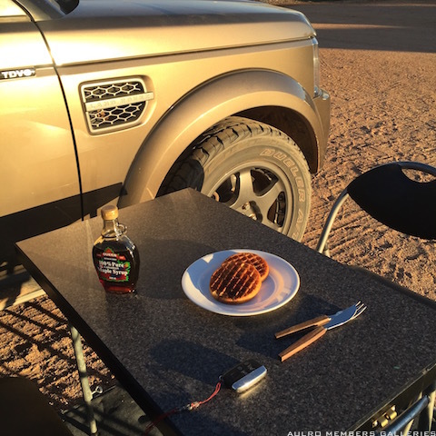 IMG_2876_Breakfast_at_Longreach