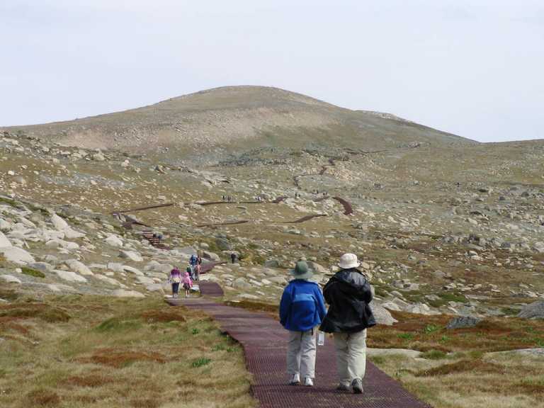 On the way to the top of Mt Kosciuszko