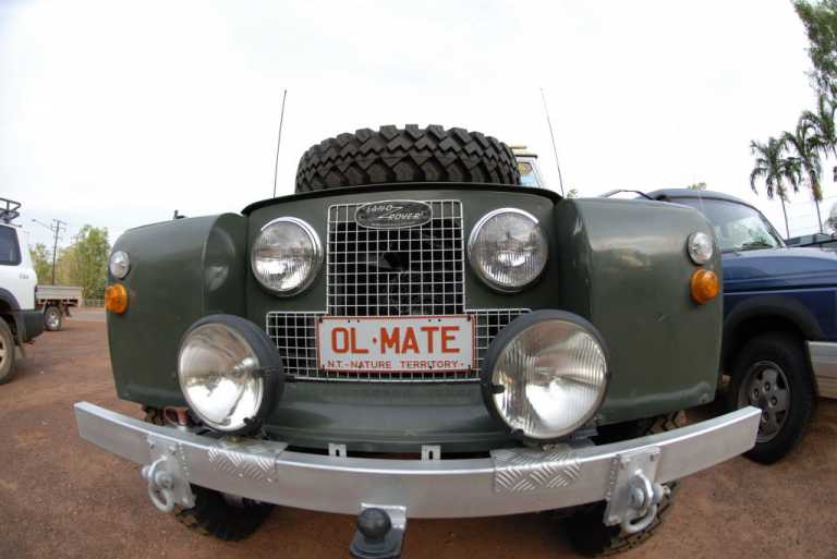 OL-MATE smiles for the camera - AULRO meet at the Humpty Doo Pub